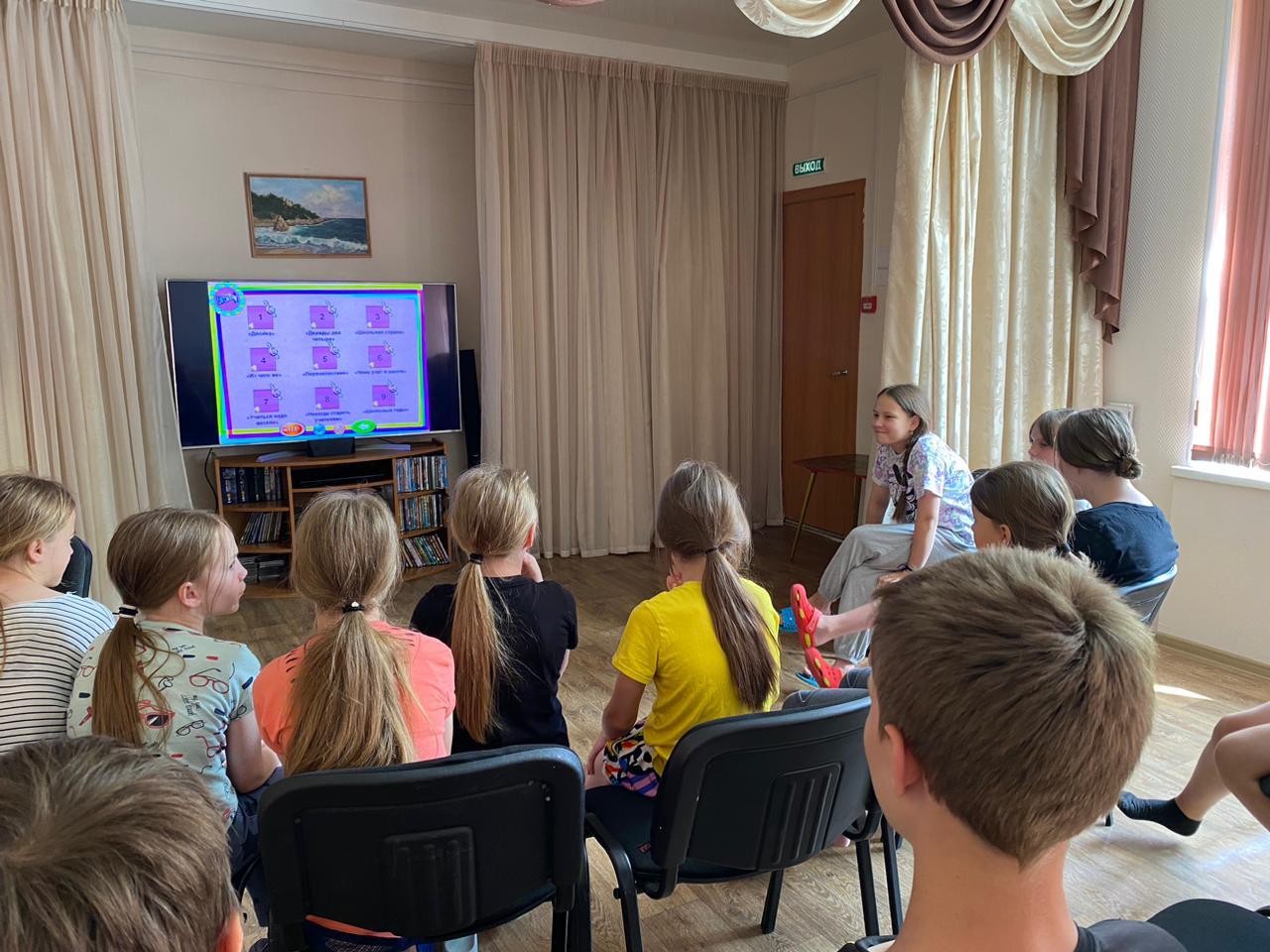 Игра «Угадай мелодию»