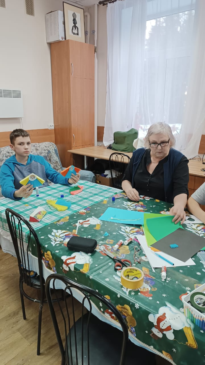 Творческий мастер-класс по изготовлению куклы из бумаги «Масленица»