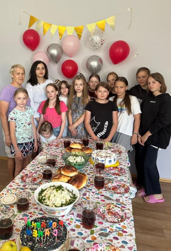 День рождения воспитанниц Дианы и Василисы