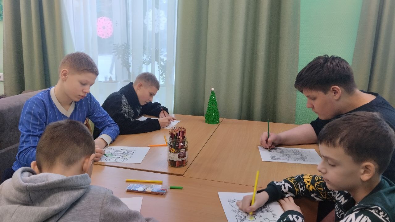 Волшебство Рождества: конкурс детских рисунков.