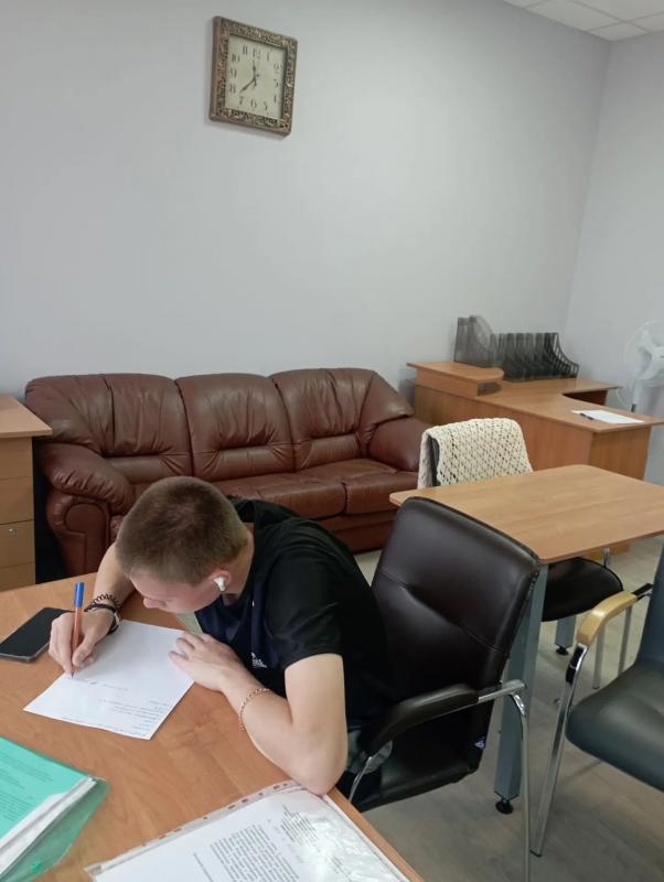 Шаг во взрослую жизнь: консультации по правовой и социальной поддержке выпускников