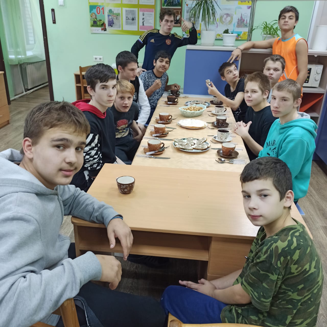 Чаепитие в кафе "Каприз"