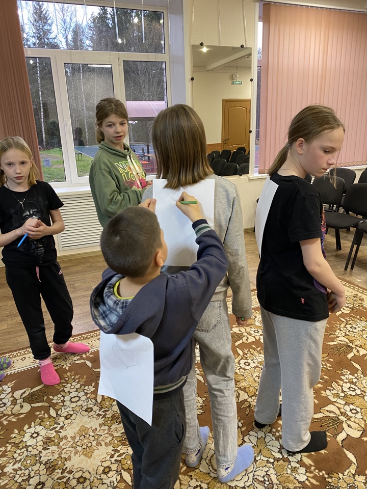 Развлекательная программа «Час веселых затей»