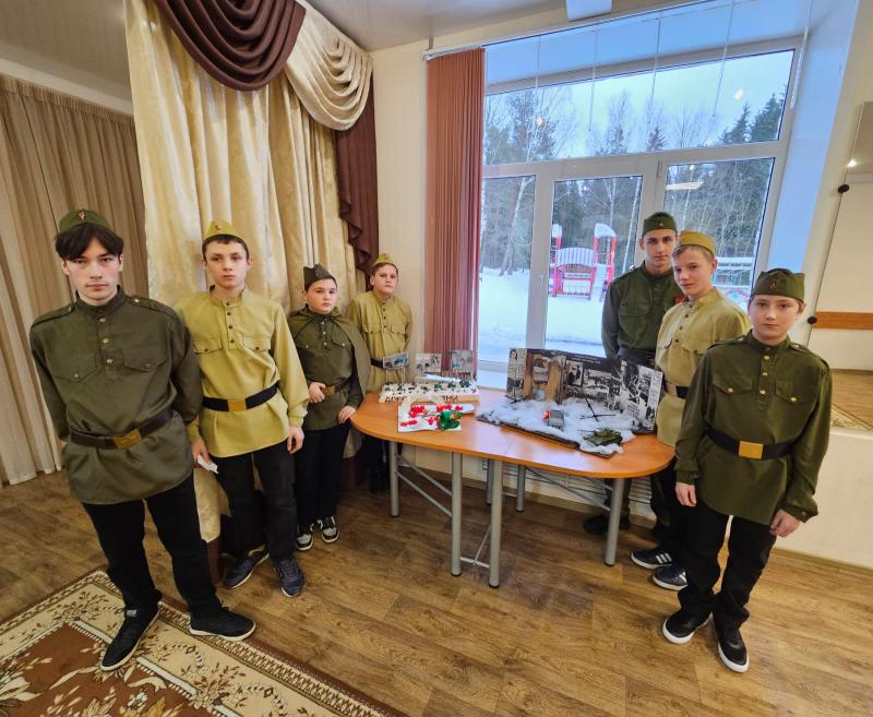 Конкурс рисунков и поделок на тему блокады Ленинграда