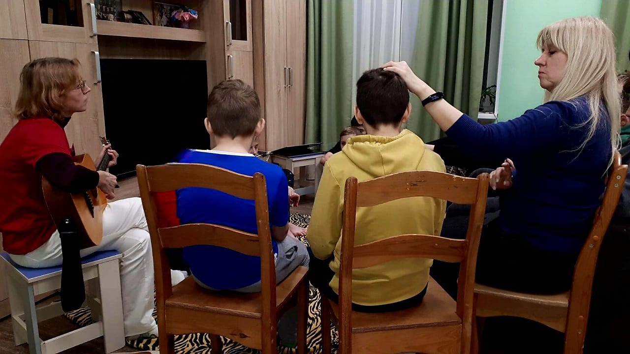 Приезд гостей из христианского общества 
