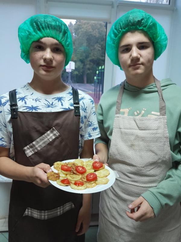 Занятия в кафе «Каприз»