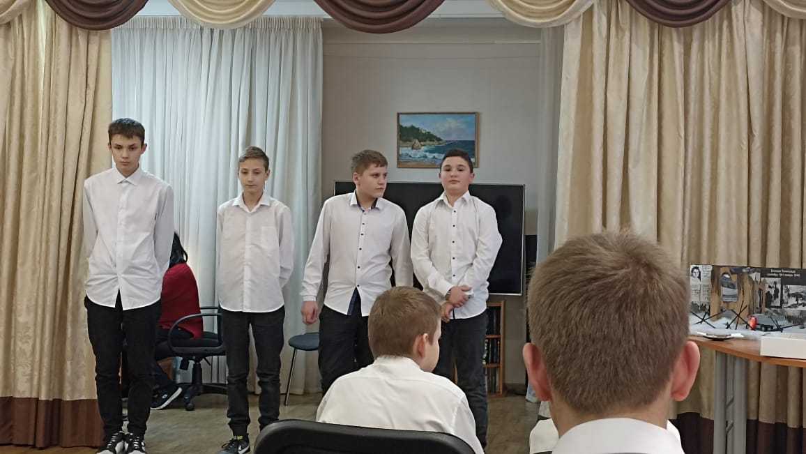 День полного освобождения советскими войсками города Ленинграда от блокады его немецко-фашистскими войсками