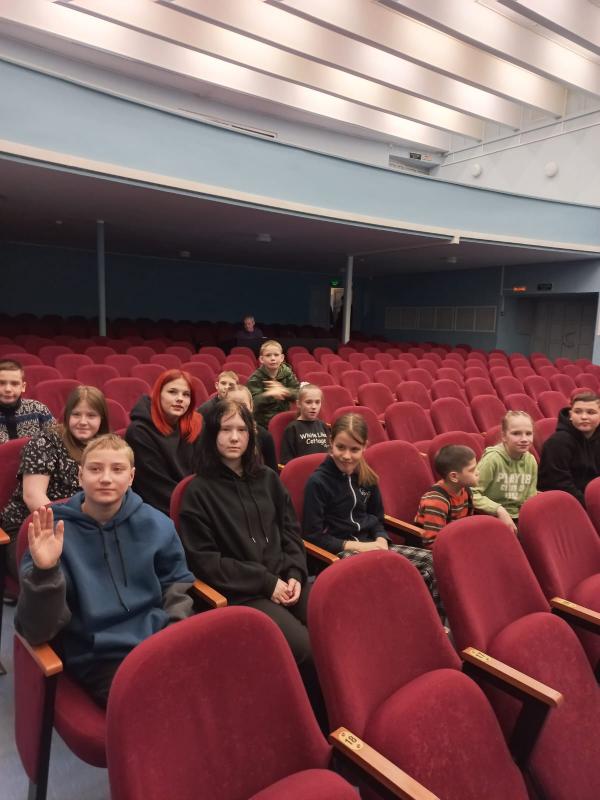 Поездка на спектакль 