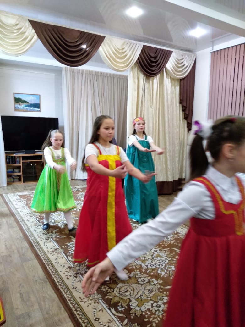 Осенний праздник "Дары осени"