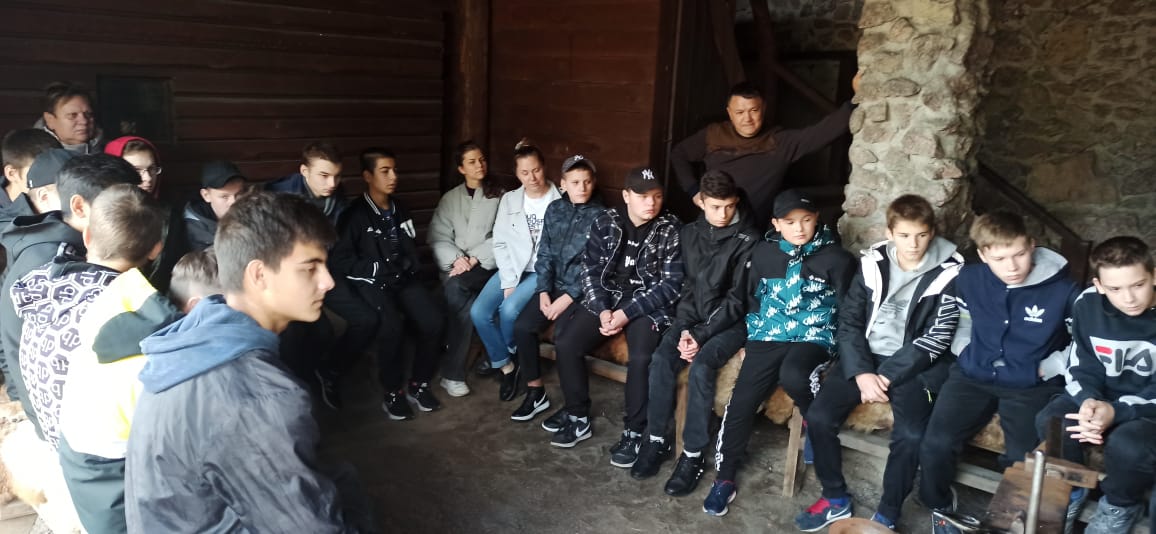 Поездка в средневековый город «Сваргас»