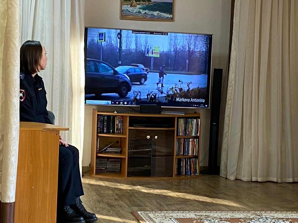Приезд инспектора ГИБДД