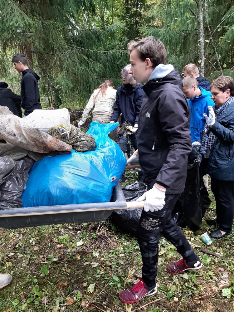 Субботник в п.Харитоново Выборгского района