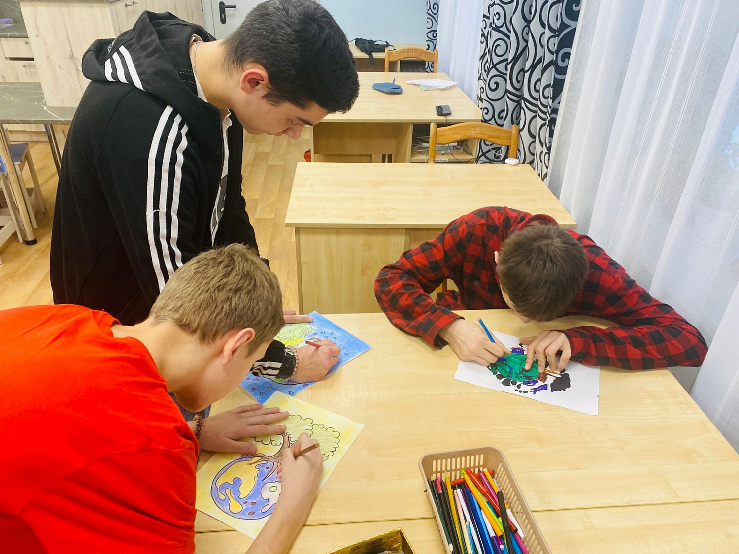Конкурс рисунков и поделок «Планета - наш дом»
