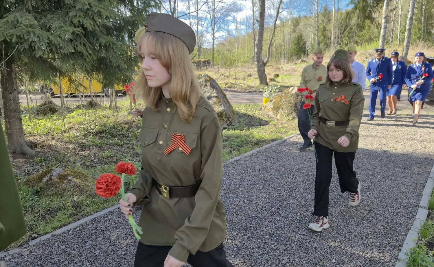 Память сильнее времени: возложение цветов к 81‑й годовщине Победы