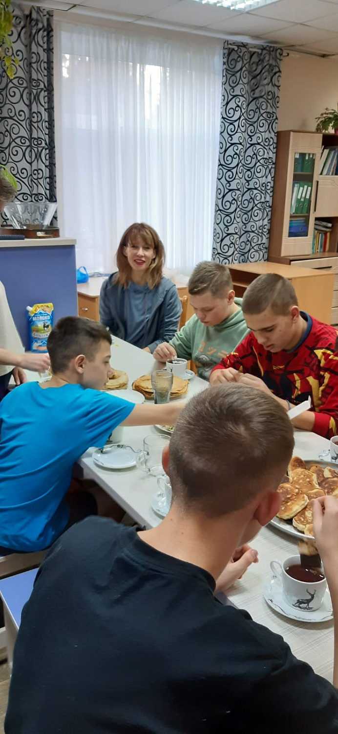 Приезд гостей из христианского общества 